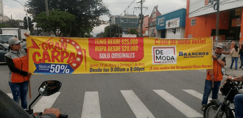 Pasacalles en semáforos Volanteo en semáforos